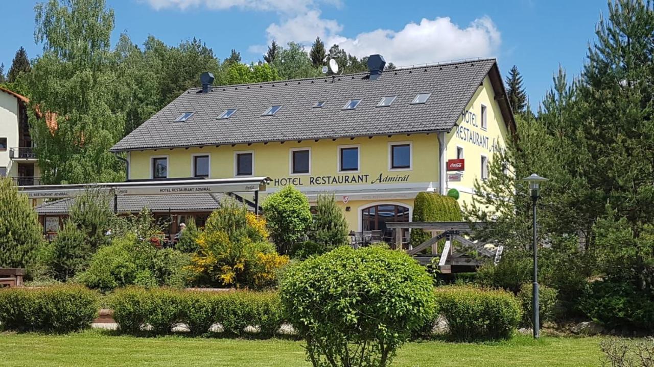 Hotel Admiral Lipno nad Vltavou Exterior photo