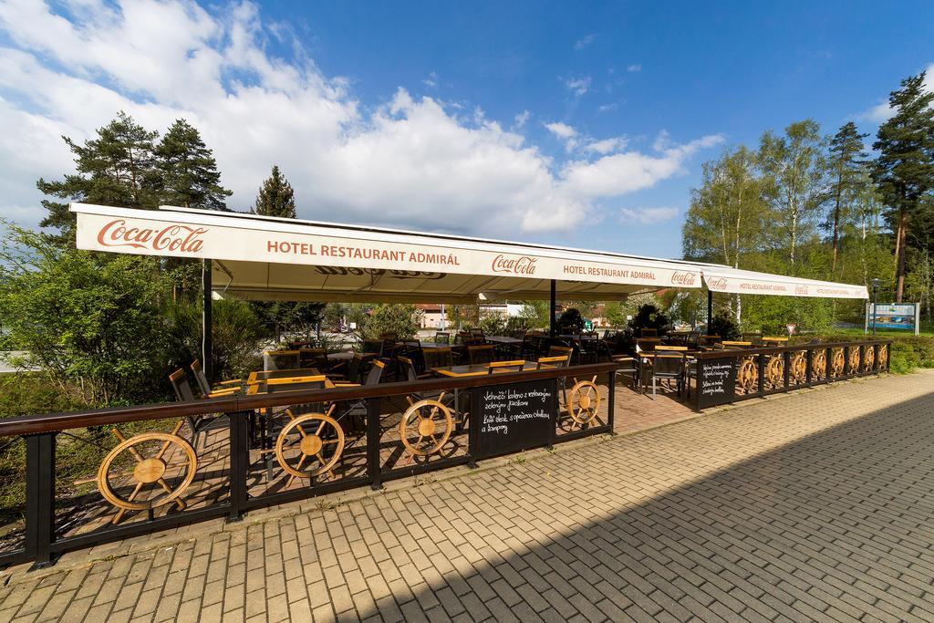 Hotel Admiral Lipno nad Vltavou Exterior photo